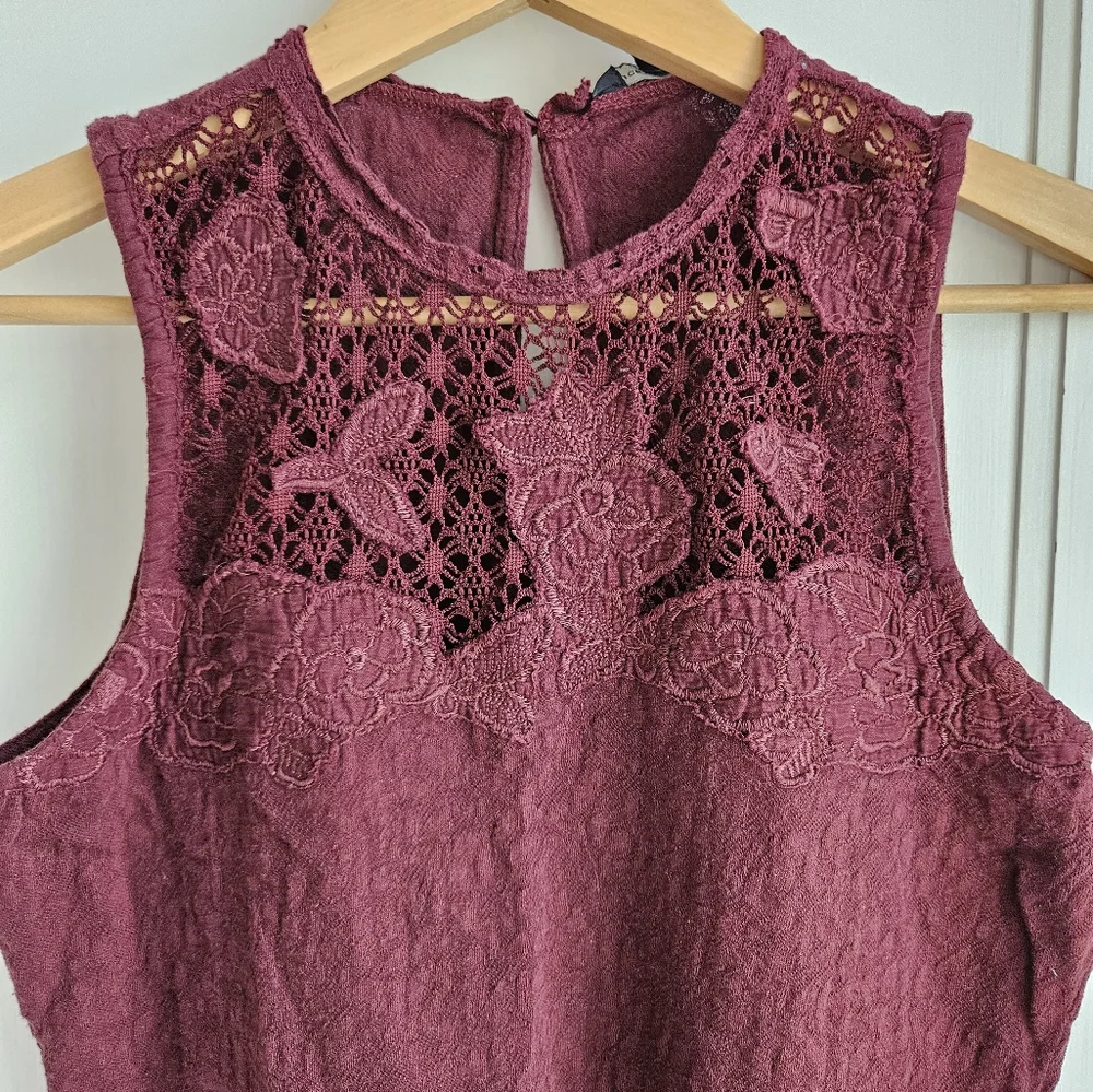 Lucky Brand Women's Lace Mock Neck Top￼ - Picture 4 of 16